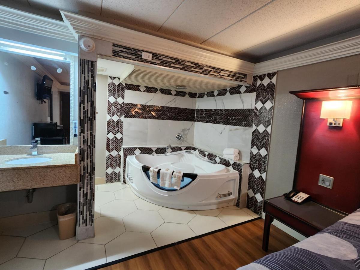 Americas Best Value Inn And Suites Литл-Рок Экстерьер фото